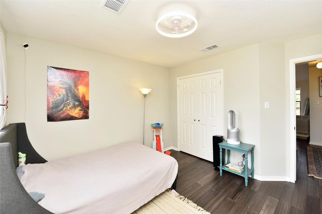1110 Lake Estates Drive, Sugar Land, TX 77498