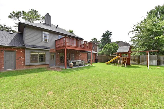 1110 Lake Estates Drive, Sugar Land, TX 77498