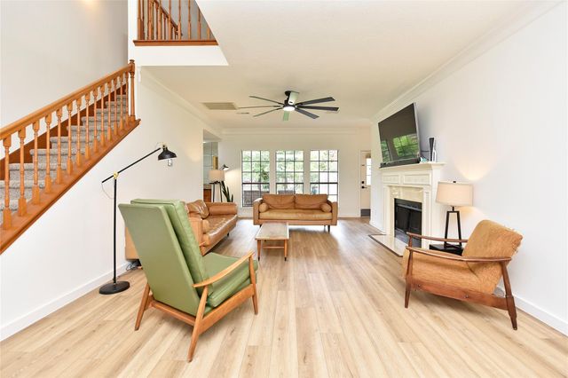1110 Lake Estates Drive, Sugar Land, TX 77498