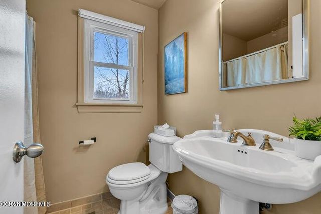 19 Fieldstone Lane, Ocean Twp, NJ 07712