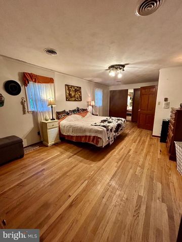 418 HERWEN DRIVE DR, Shippensburg, PA 17257