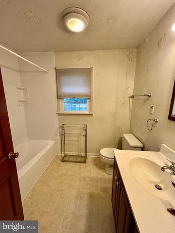418 HERWEN DRIVE DR, Shippensburg, PA 17257