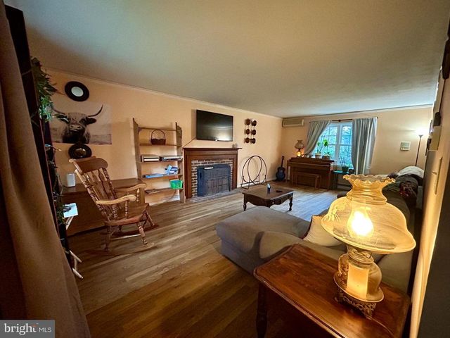 418 HERWEN DRIVE DR, Shippensburg, PA 17257