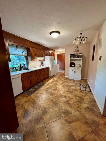 418 HERWEN DRIVE DR, Shippensburg, PA 17257