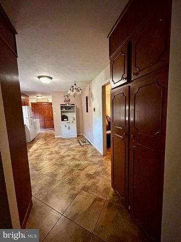 418 HERWEN DRIVE DR, Shippensburg, PA 17257