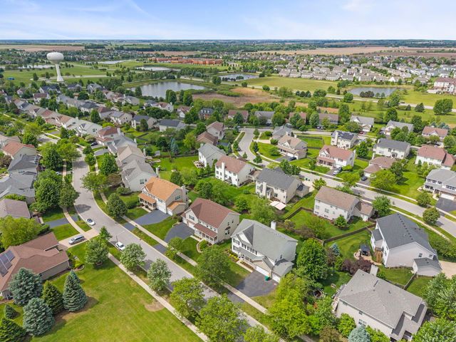 12814 Grande Poplar Circle, Plainfield, IL 60585