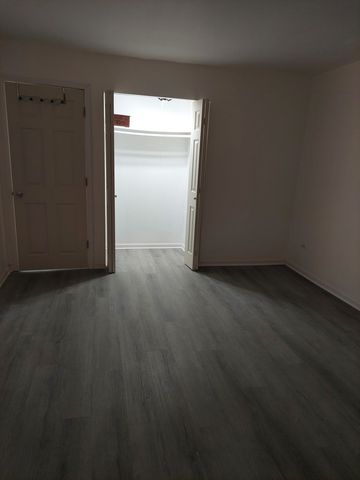 2728 W 87TH Street 1A, Chicago, IL 60652