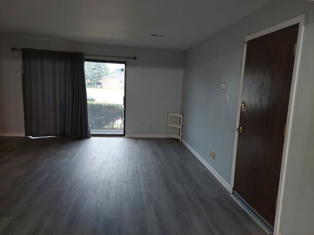 2728 W 87TH Street 1A, Chicago, IL 60652