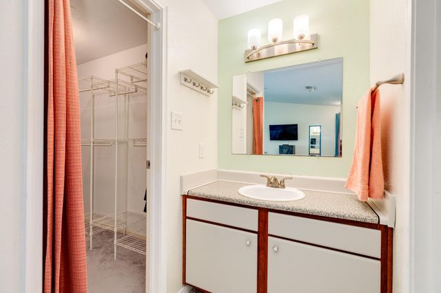 3506 Cove View Boulevard 610, Galveston, TX 77554