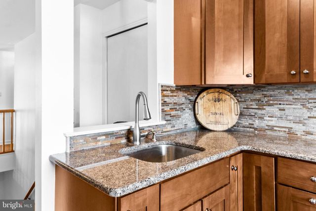 1202 AUGUSTA CIR, Mount Laurel, NJ 08054