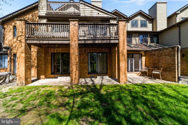 1202 AUGUSTA CIR, Mount Laurel, NJ 08054
