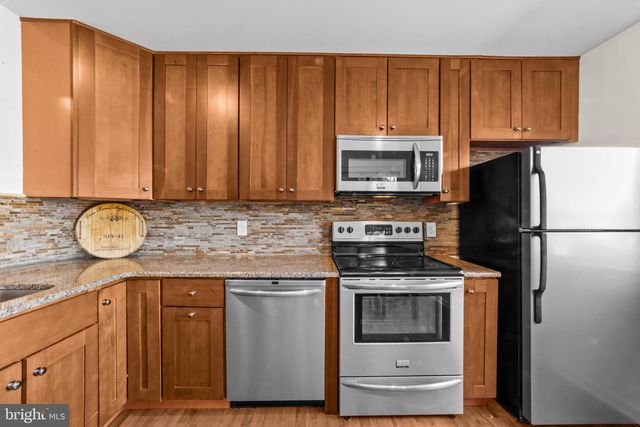 1202 AUGUSTA CIR, Mount Laurel, NJ 08054