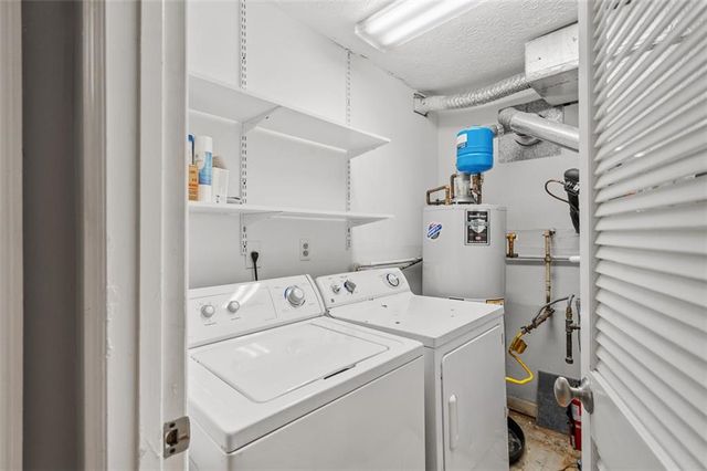 2045 Brian, Decatur, GA 30033