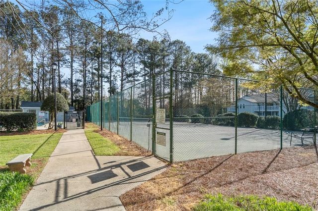 2045 Brian, Decatur, GA 30033