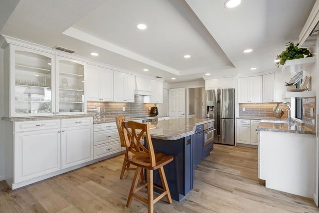 2208 Cold Stream Ct, Gold River, CA 95670