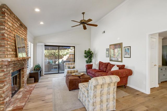 2208 Cold Stream Ct, Gold River, CA 95670