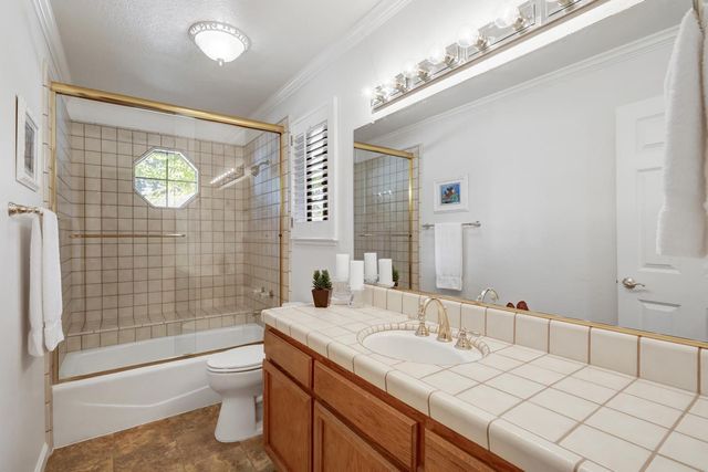 2208 Cold Stream Ct, Gold River, CA 95670