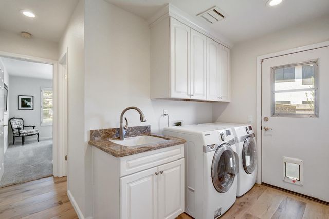 2208 Cold Stream Ct, Gold River, CA 95670