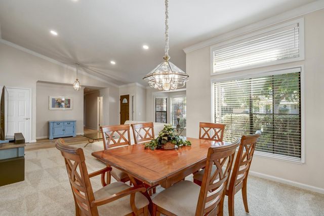 2208 Cold Stream Ct, Gold River, CA 95670