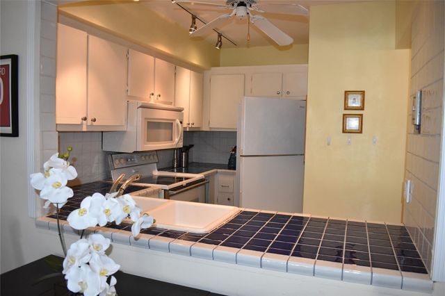 1000 River Reach Drive 203, Fort Lauderdale, FL 33315