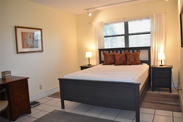 1000 River Reach Drive 203, Fort Lauderdale, FL 33315