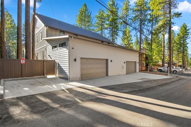 679 Summit Boulevard, Big Bear, CA 92315