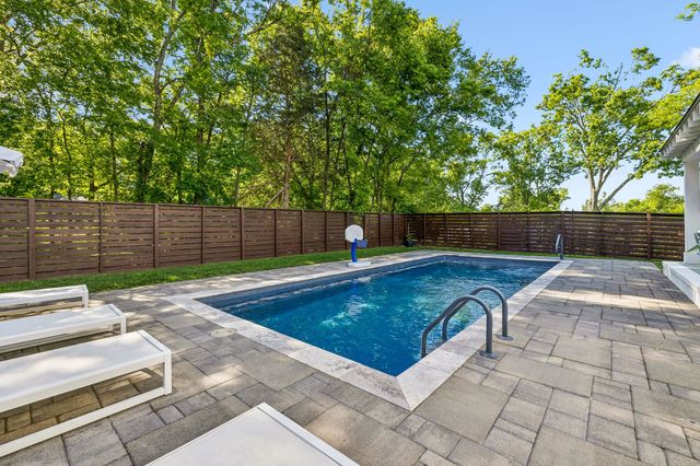 741 Bresslyn Rd, Nashville, TN 37205