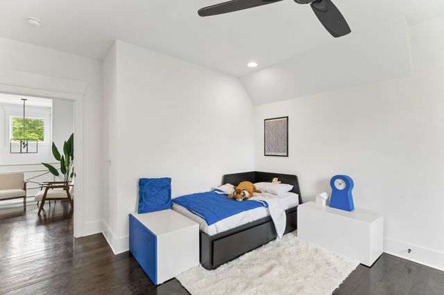741 Bresslyn Rd, Nashville, TN 37205