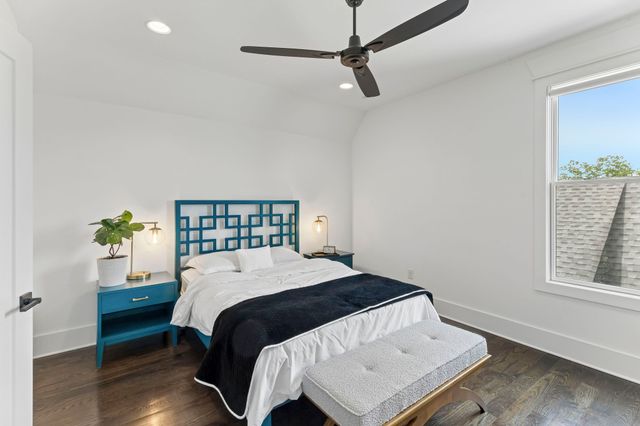741 Bresslyn Rd, Nashville, TN 37205