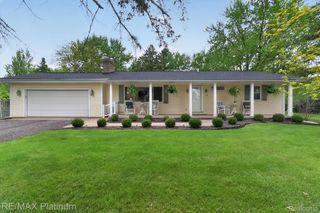 139 Edgemont Drive, Howell Township, MI 48855