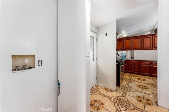 17225 Valley, Fontana, CA 92335