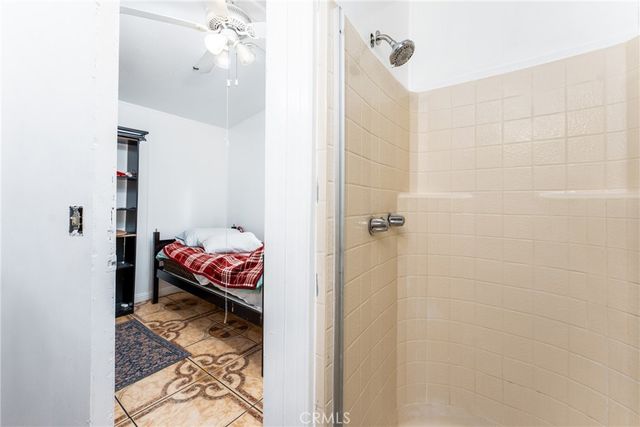 17225 Valley, Fontana, CA 92335