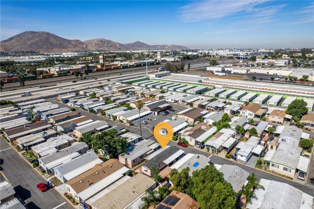 17225 Valley, Fontana, CA 92335