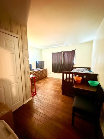 1341 Beverly Lane, Streamwood, IL 60107