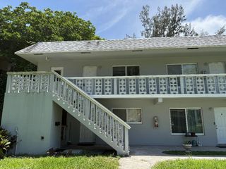 3941 Crystal Lake Drive E, Pompano Beach, FL 33064