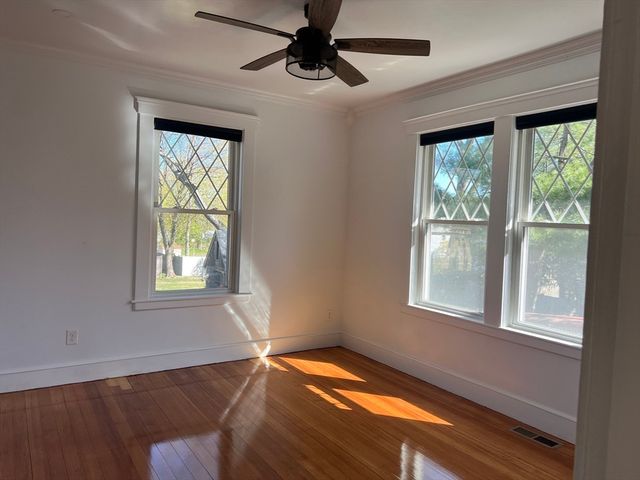 93 Crescent Hill Ave, Arlington, MA 02474