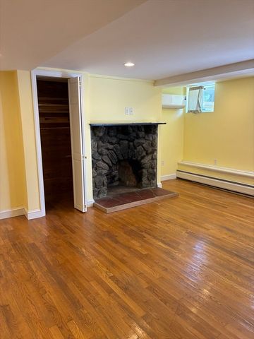 93 Crescent Hill Ave, Arlington, MA 02474