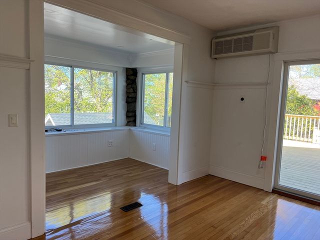 93 Crescent Hill Ave, Arlington, MA 02474