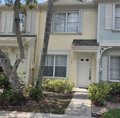 47 Simonton Cir, Weston, FL 33326