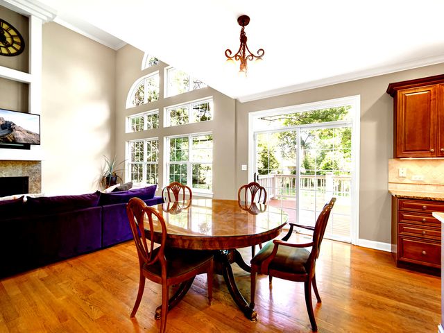 361 S Quentin Road, Palatine, IL 60067