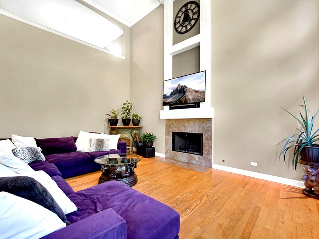 361 S Quentin Road, Palatine, IL 60067