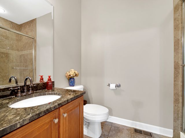 361 S Quentin Road, Palatine, IL 60067