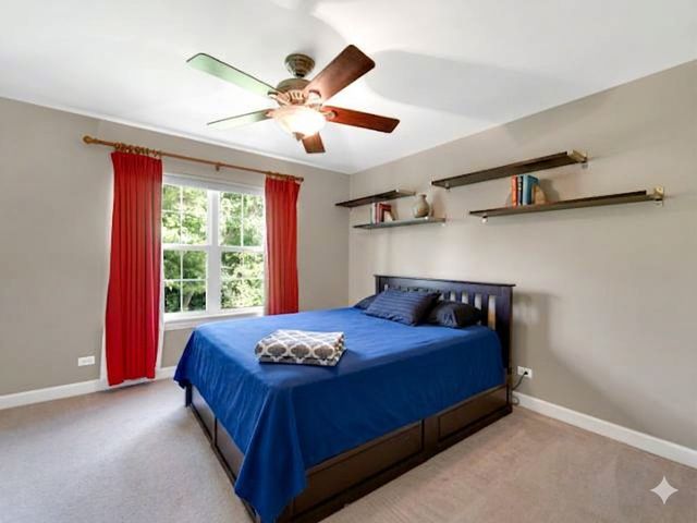 361 S Quentin Road, Palatine, IL 60067