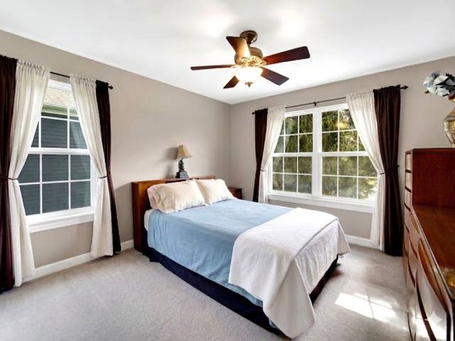 361 S Quentin Road, Palatine, IL 60067