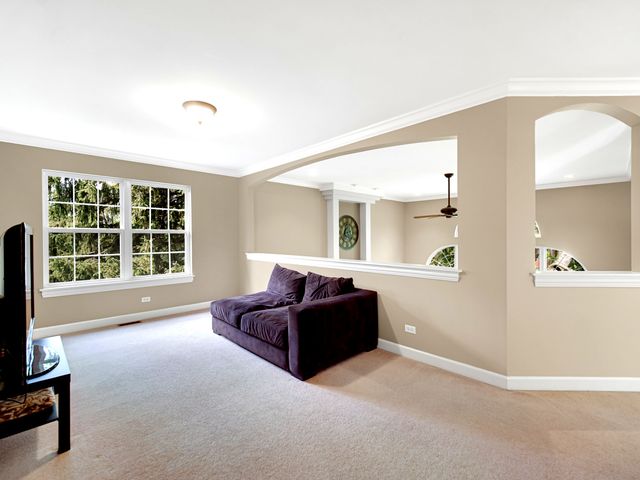 361 S Quentin Road, Palatine, IL 60067