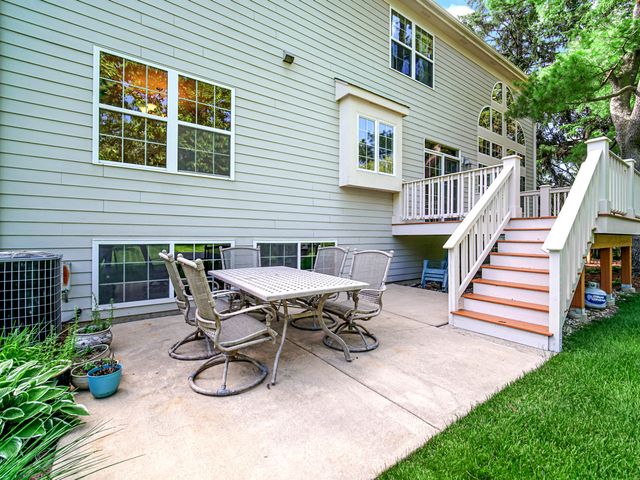 361 S Quentin Road, Palatine, IL 60067