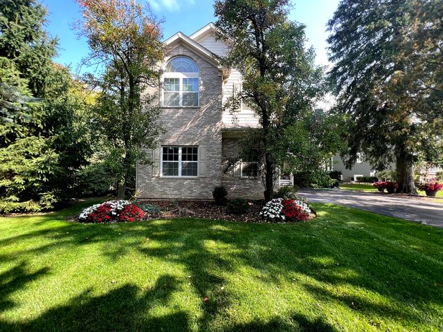 361 S Quentin Road, Palatine, IL 60067