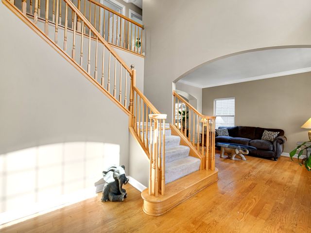 361 S Quentin Road, Palatine, IL 60067