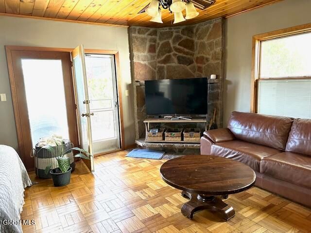 843 Wright Avenue, Schenectady, NY 12309