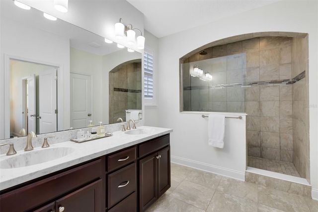 1022 HUNTSPOINT STREET, Winter Garden, FL 34787